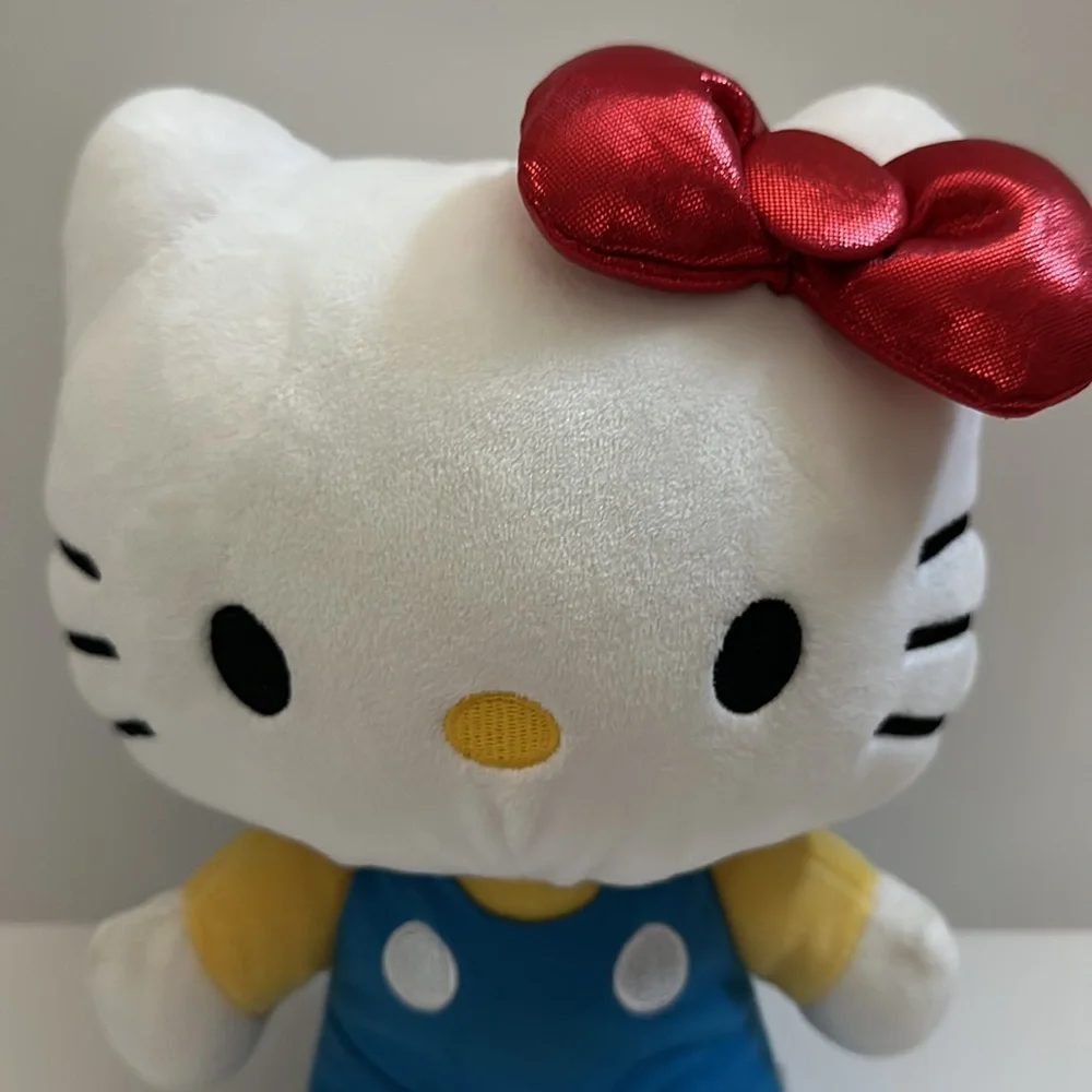 Hello Kitty - Picture 2 of 4